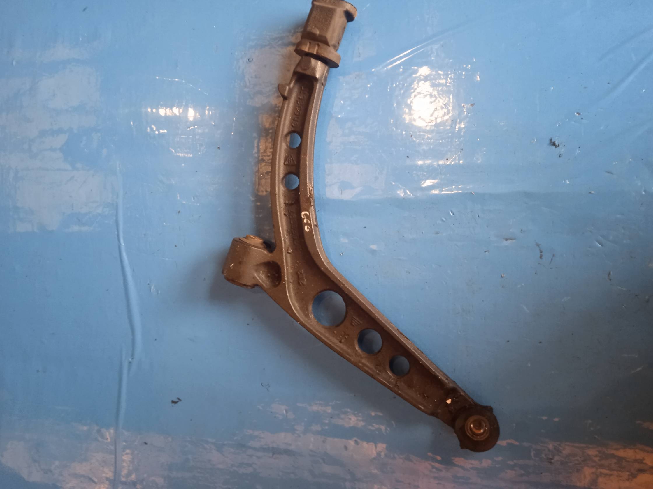 Braccio oscillante sosp. ant. sx.